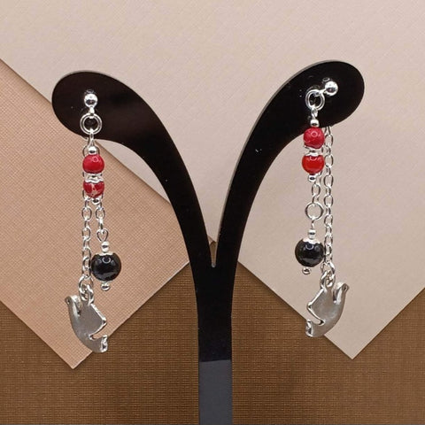 Onyx & Red Crackle Agate Bird Earrings